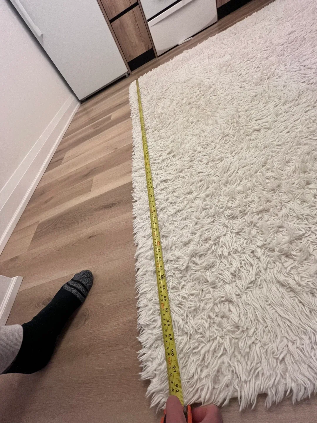 Fluffy White Area Rug image indicator(4)