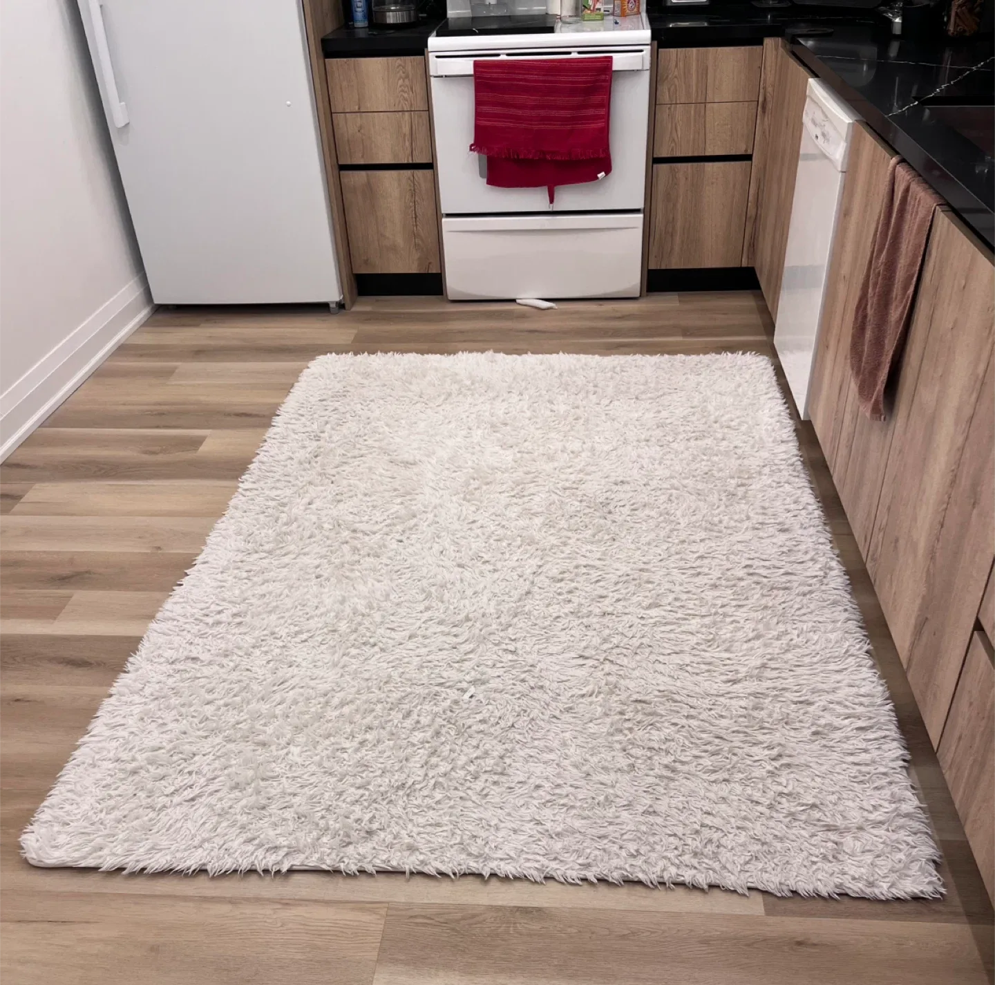 Fluffy White Area Rug