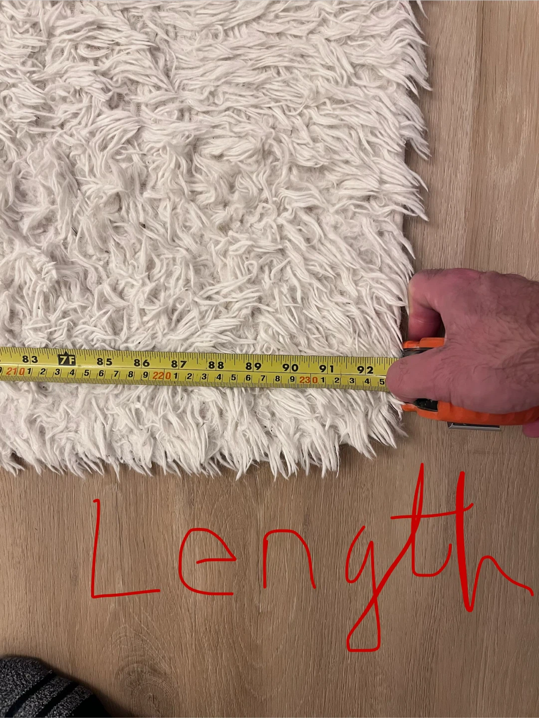 Fluffy White Area Rug - photo 3