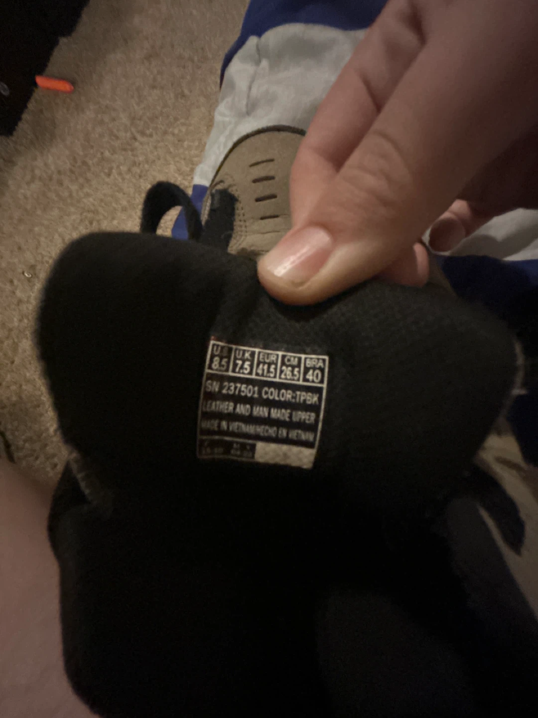 Sketchers running shoes - photo 4