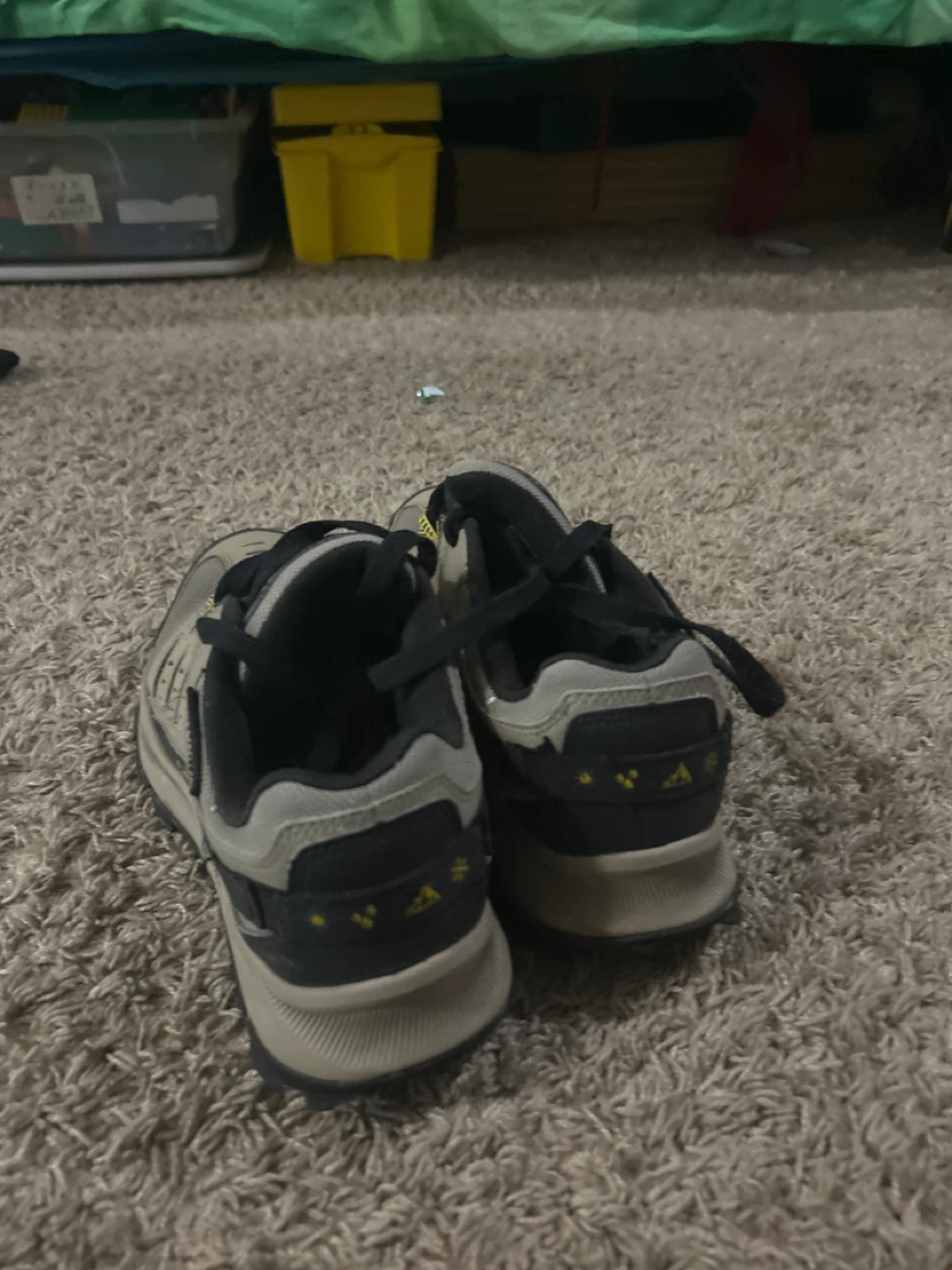 Sketchers running shoes - photo 2