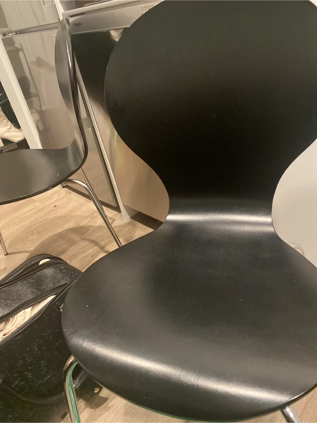 Structube Black Chair image indicator(2)