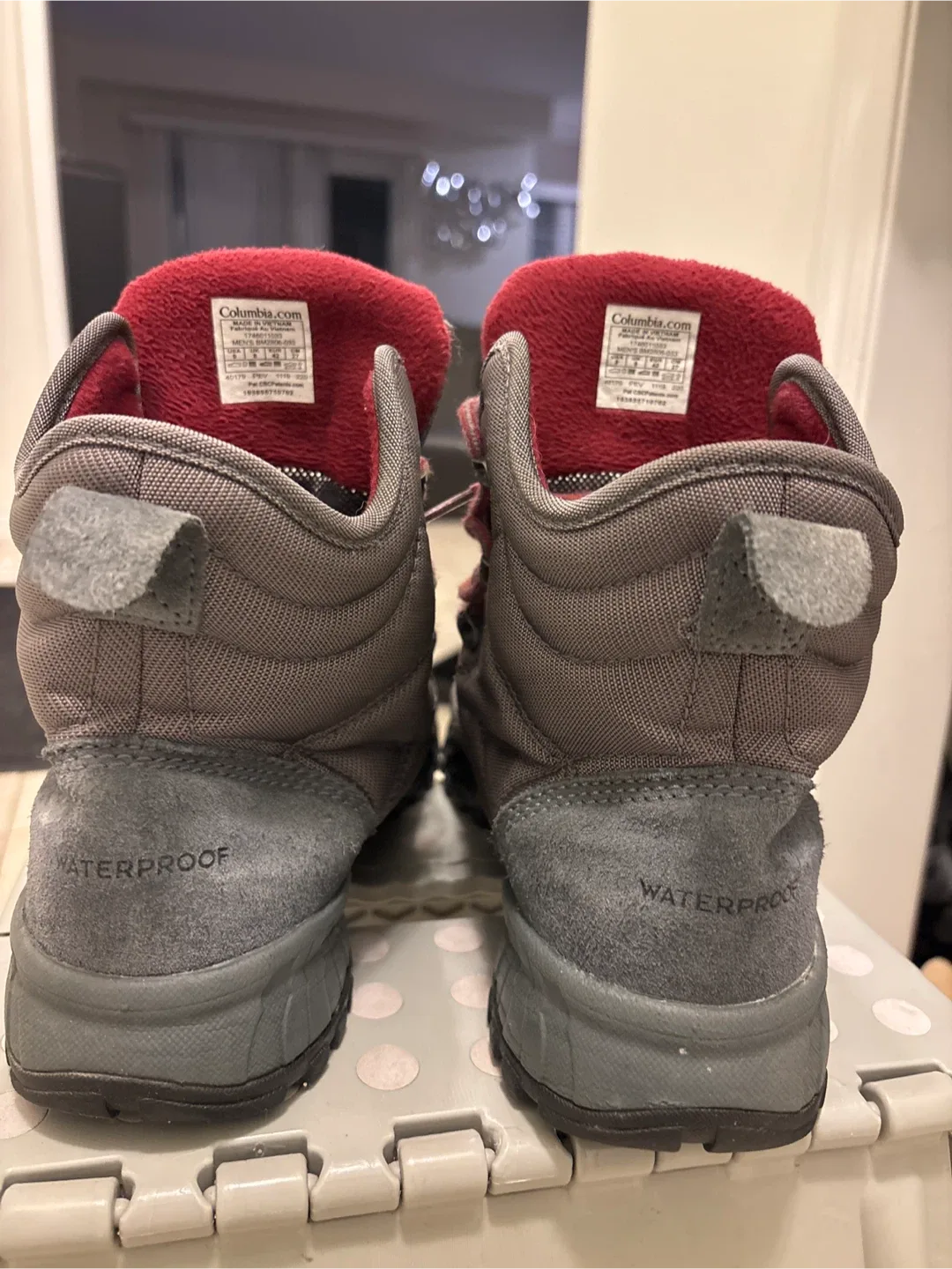 Columbia Waterproof Boots, men’s  Size 9 image indicator(3)