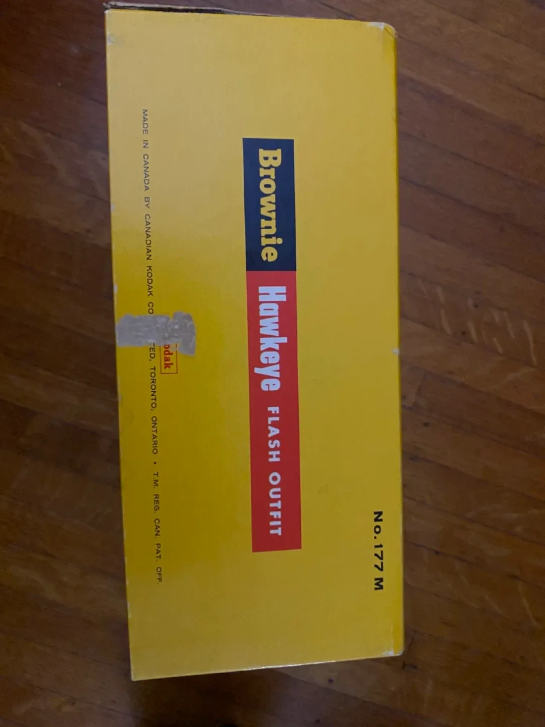 Vintage Kodak Brownie Hawkeye Flash Outfit Camera image indicator(9)