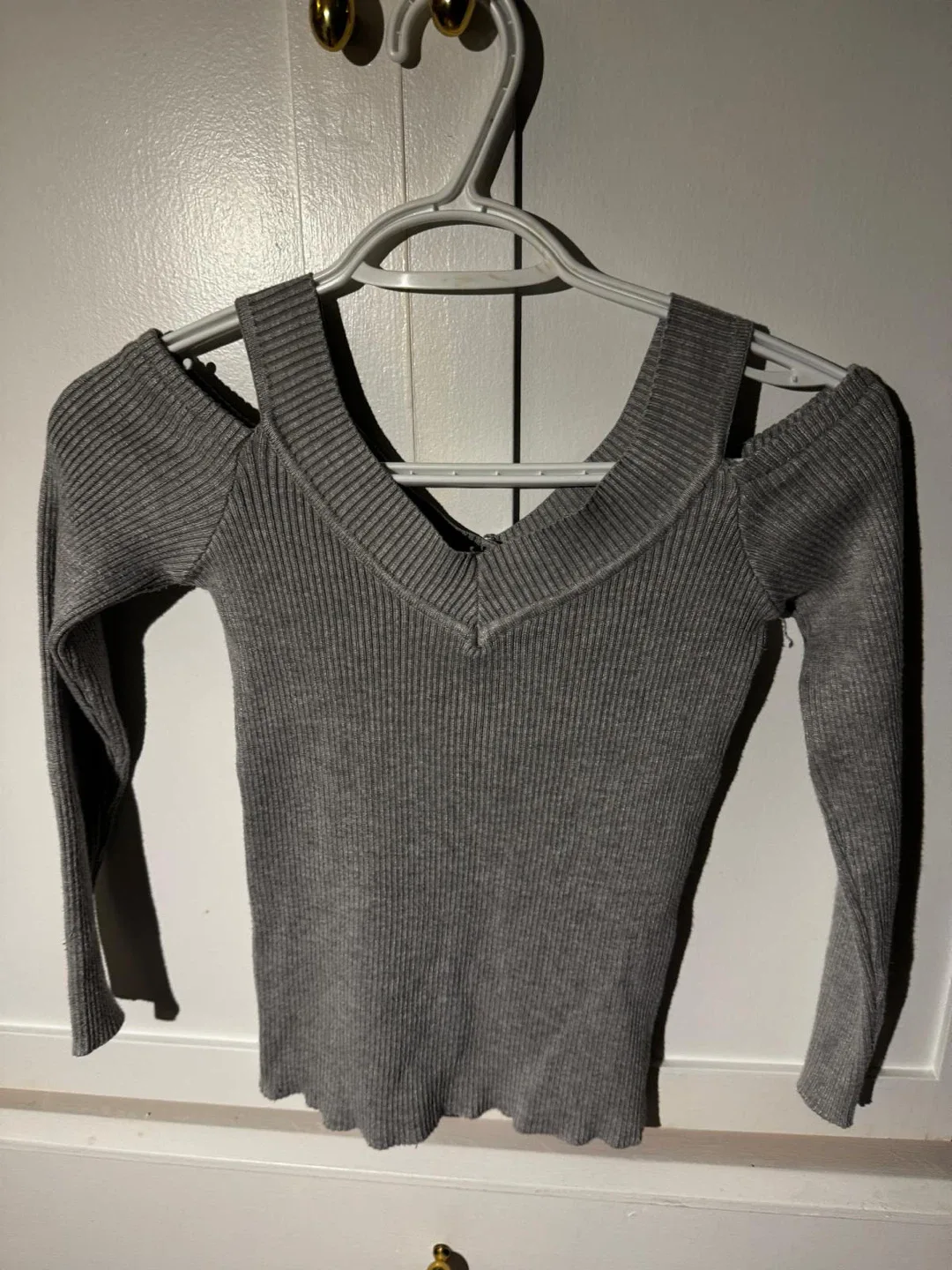 Grey Long Sleeve Cold Shoulder Top image indicator(2)