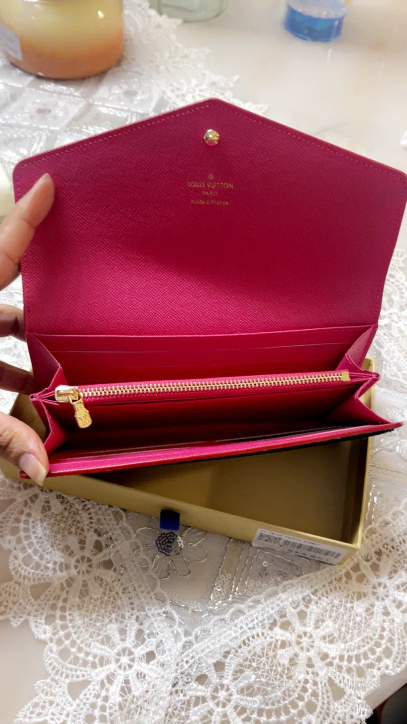 Louis Vuitton Black Multicolor Wallet image indicator(10)