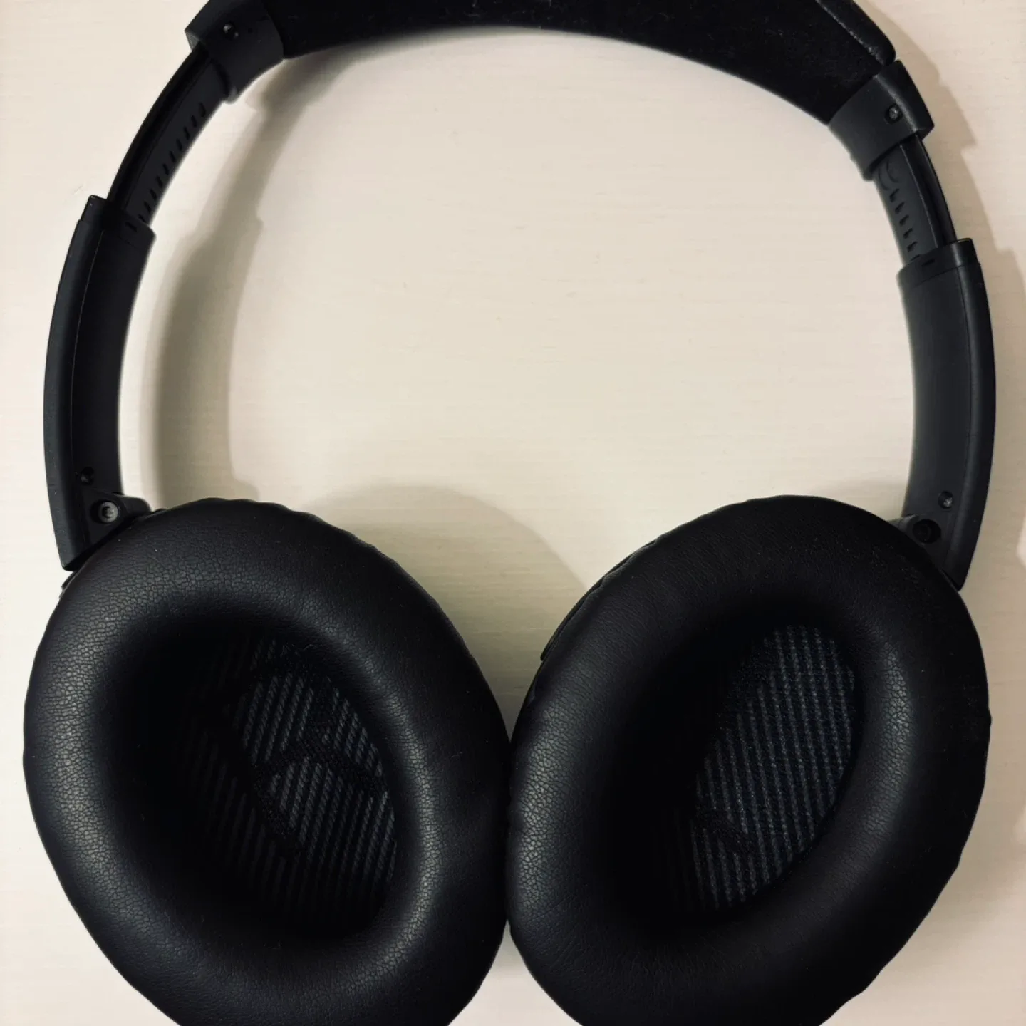 Bose QuietComfort 35 II Wireless Headphones - Black image indicator(4)