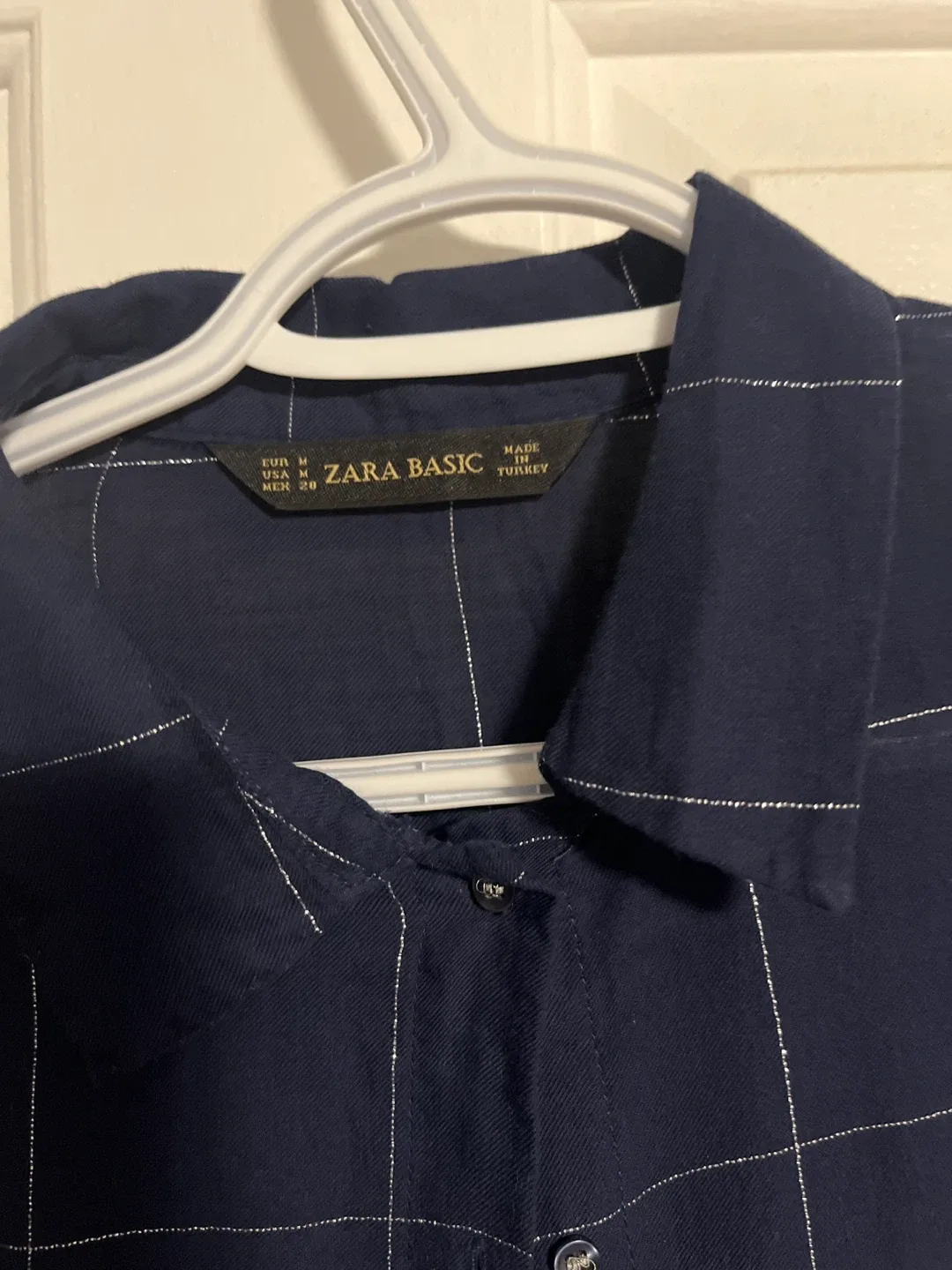 Zara Basic Blue Plaid Button-Up - Size M image indicator(2)