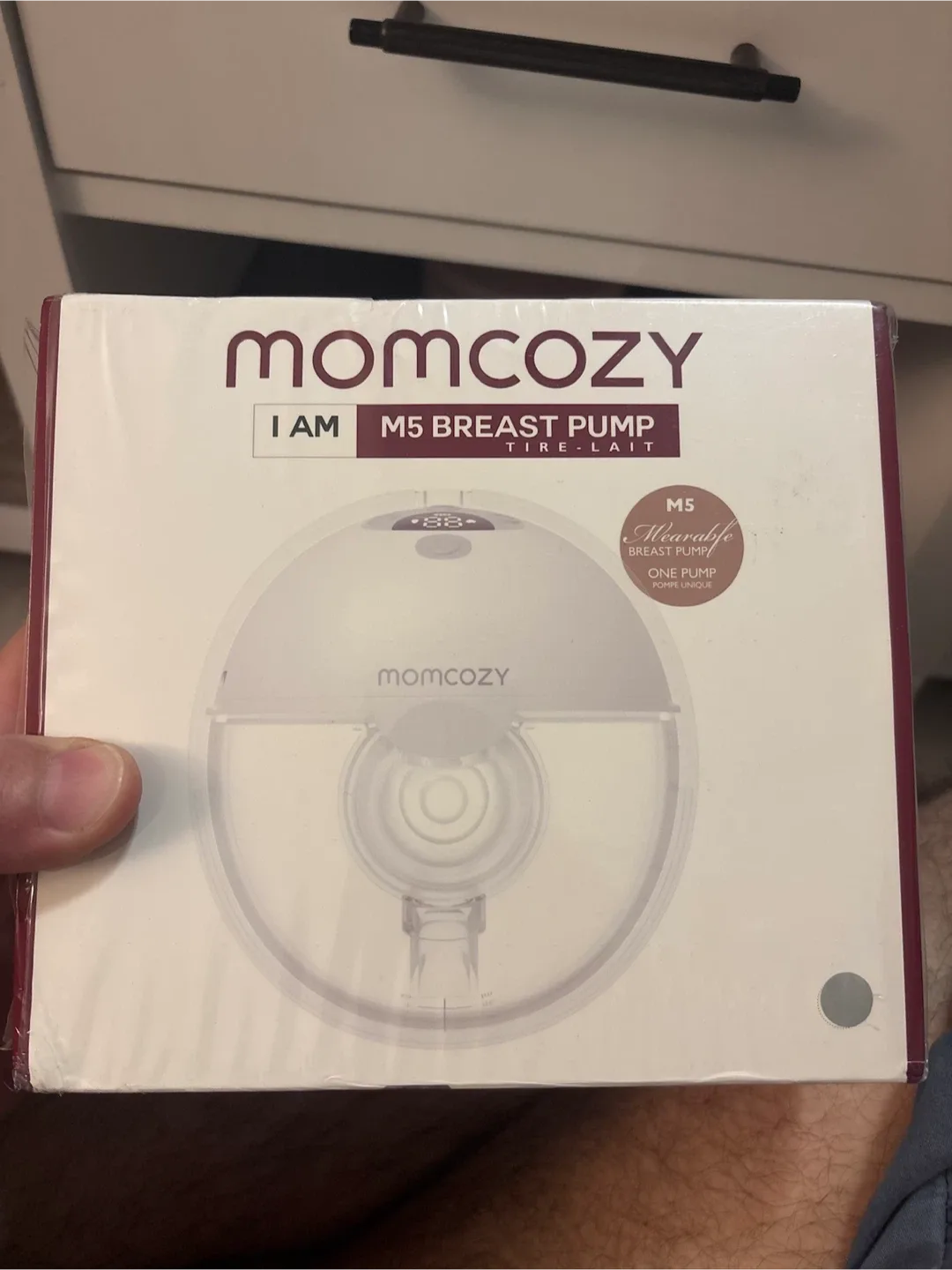 Momcozy M5 Wearable Breast Pump - New in Box! image indicator(5)