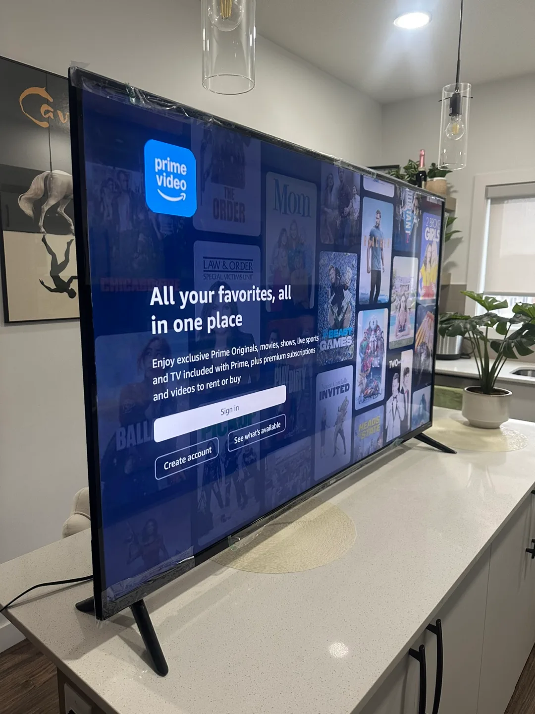 60-inch RCA Roku Smart TV image indicator(5)