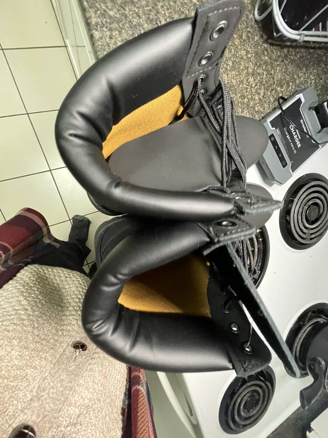 Timberland Black Boots image indicator(3)