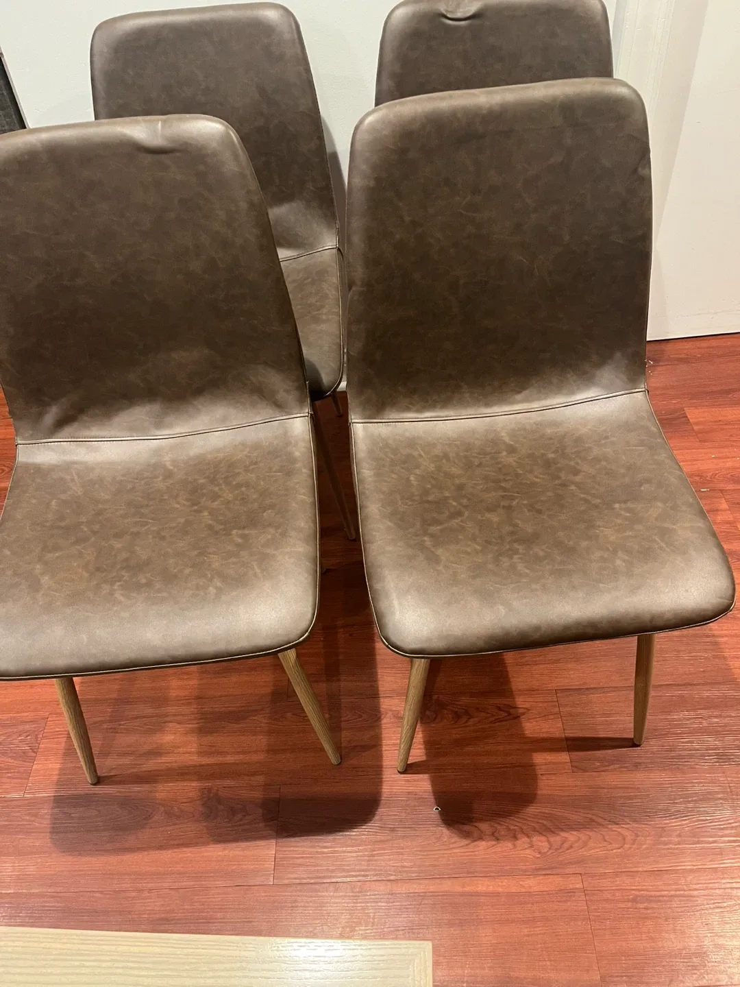 Set of 4 Brown Dining Chairs🥕