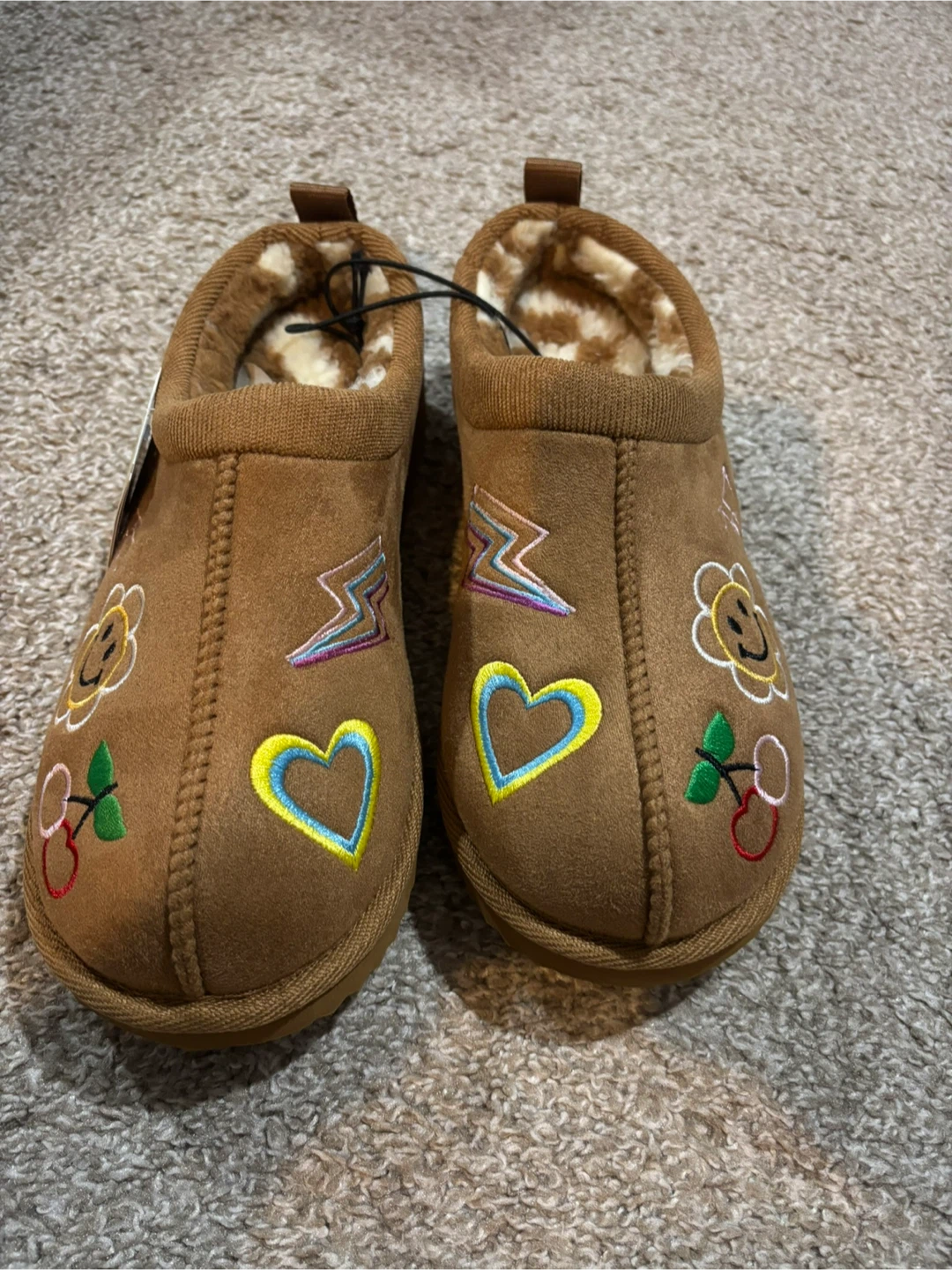 Brown Slippers Size 4-5 - photo 3