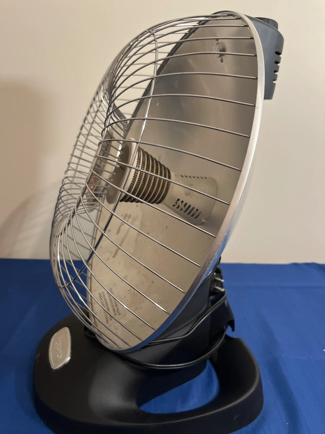 Presto HeatDish Electric Heater - photo 3