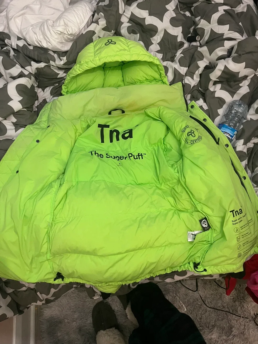 Tna The Super Puff Neon Green