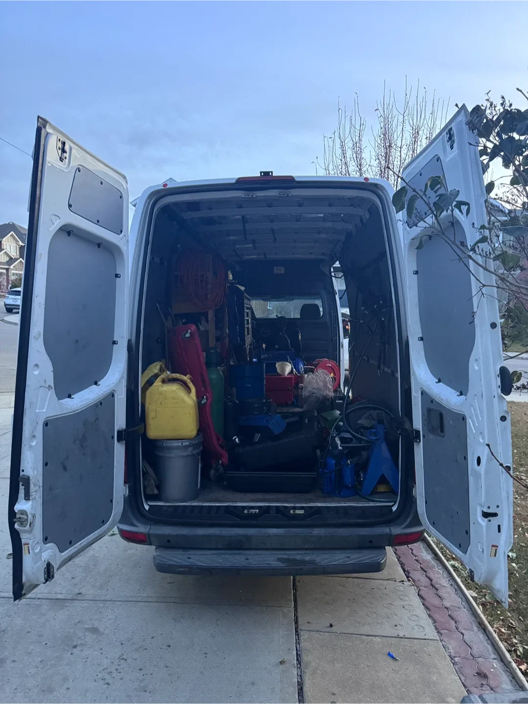 Mercedes-Benz Sprinter Van 515 Diesel DEF image indicator(4)