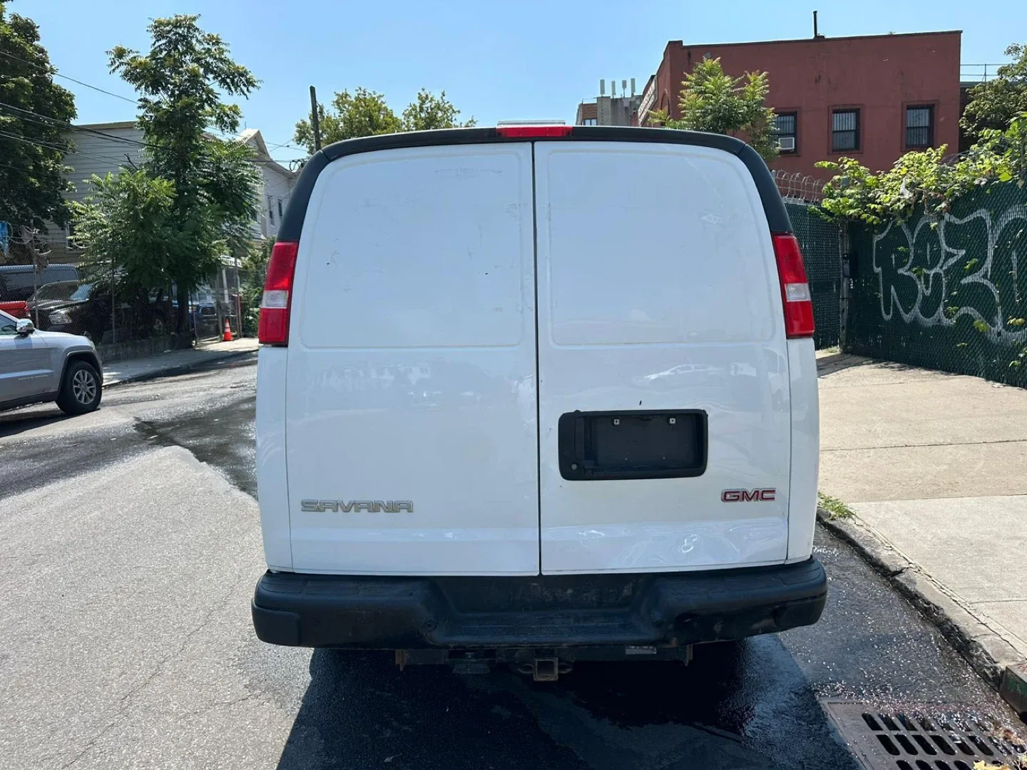 2019 GMC Savana Cargo Van image indicator(5)