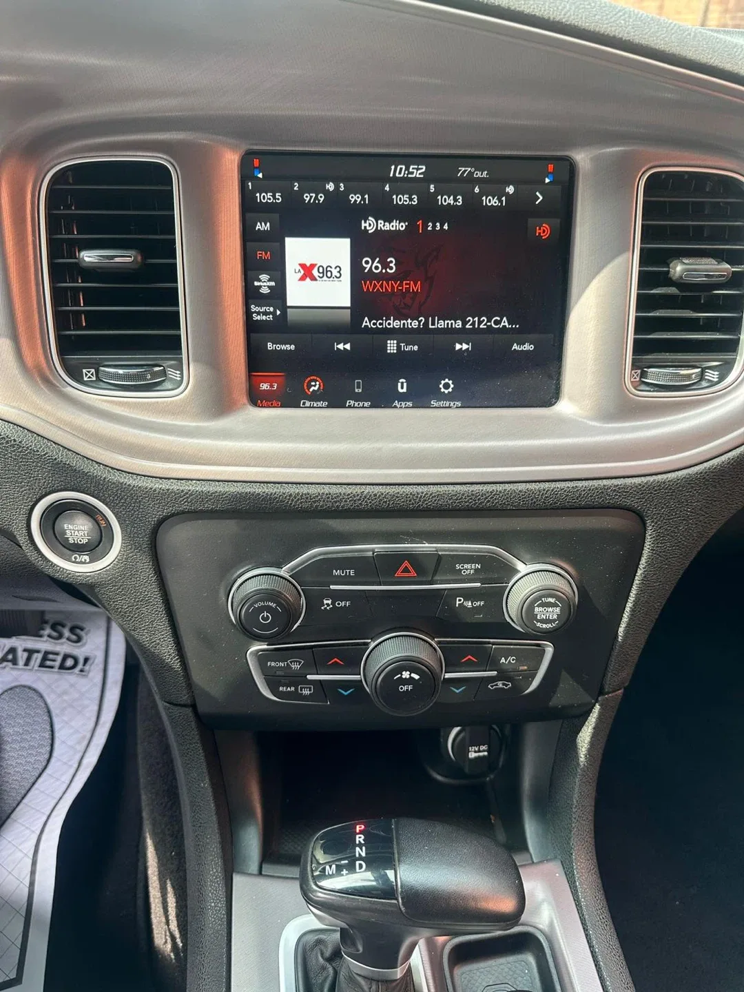2019 GMC Savana Cargo Van image indicator(4)