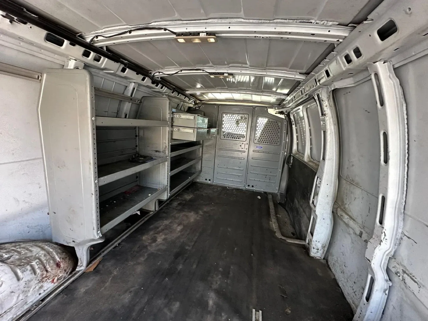 2019 GMC Savana Cargo Van image indicator(9)