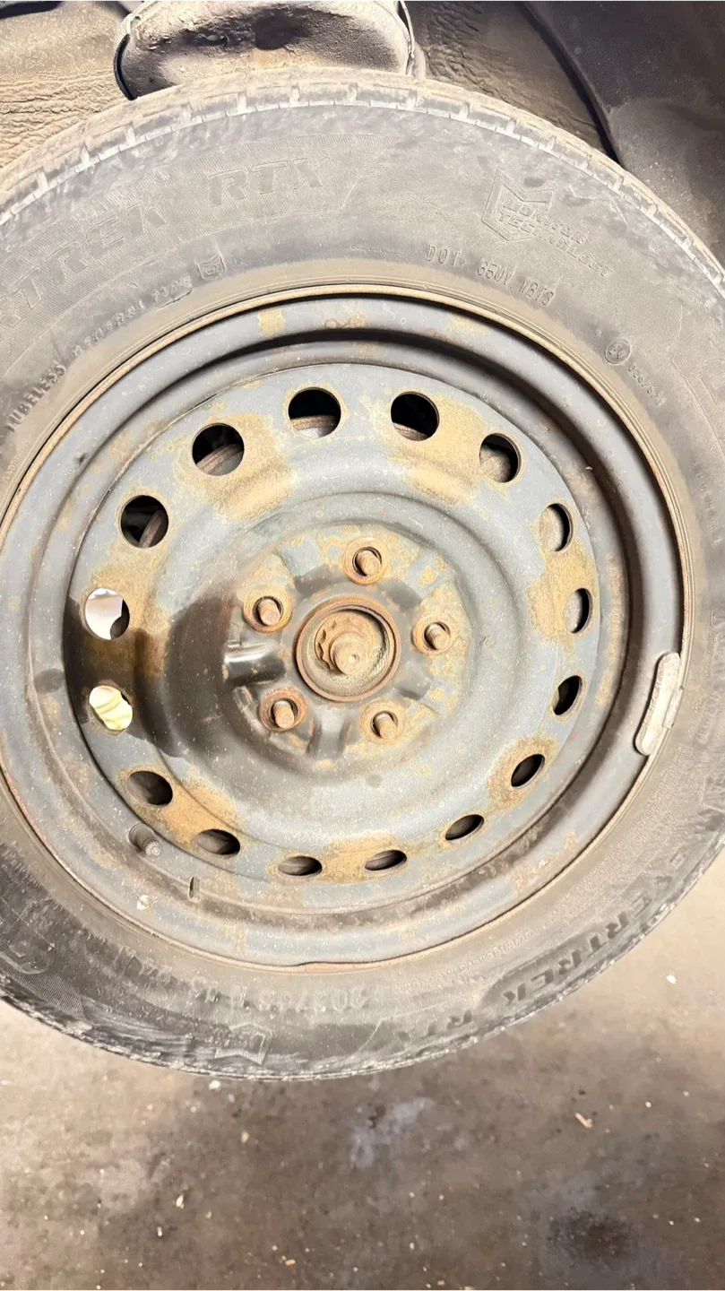 General AltiMAX RT43 205/65R15 Tire on Steel Rim