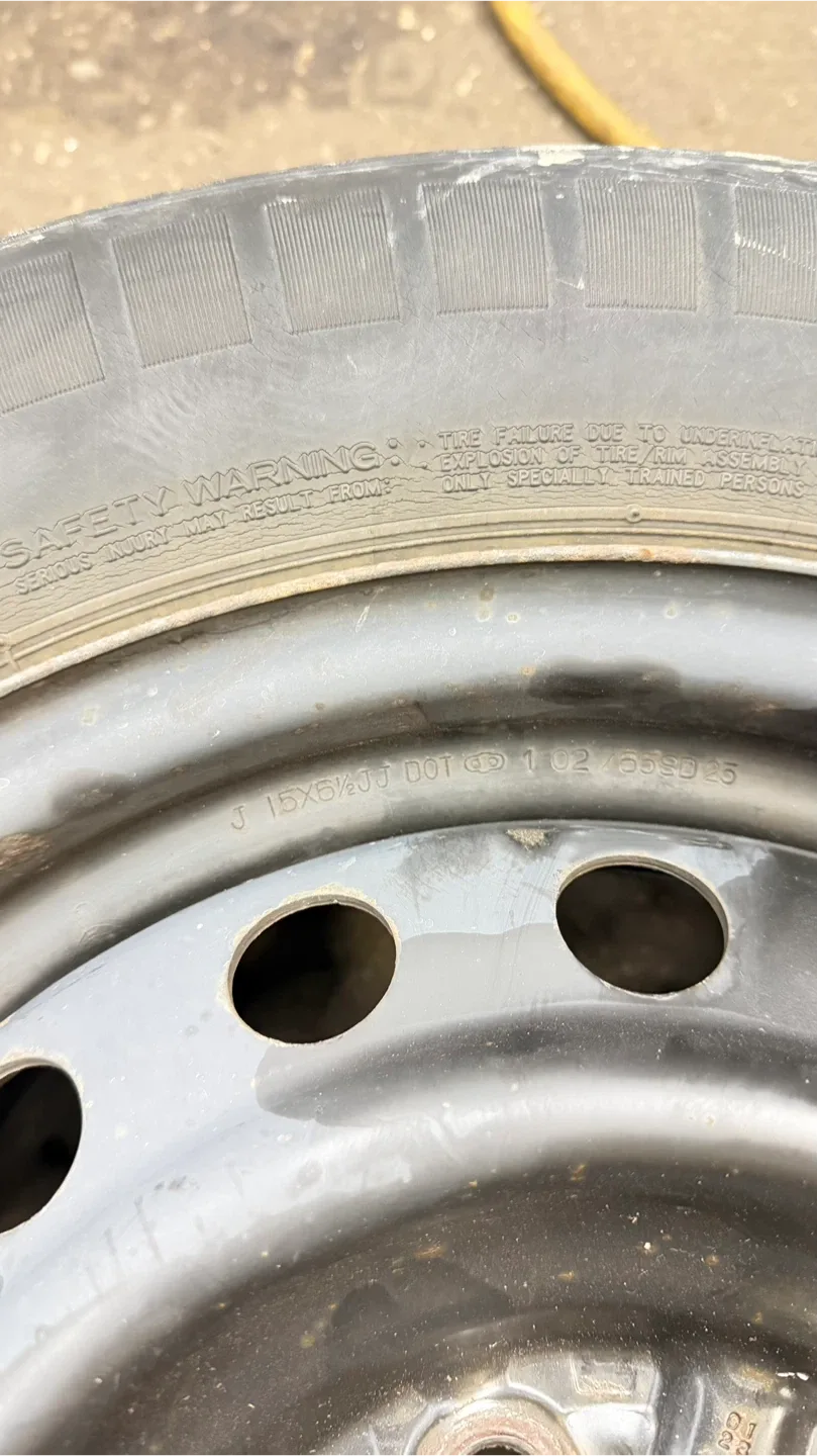 General AltiMAX RT43 205/65R15 Tire on Steel Rim image indicator(6)