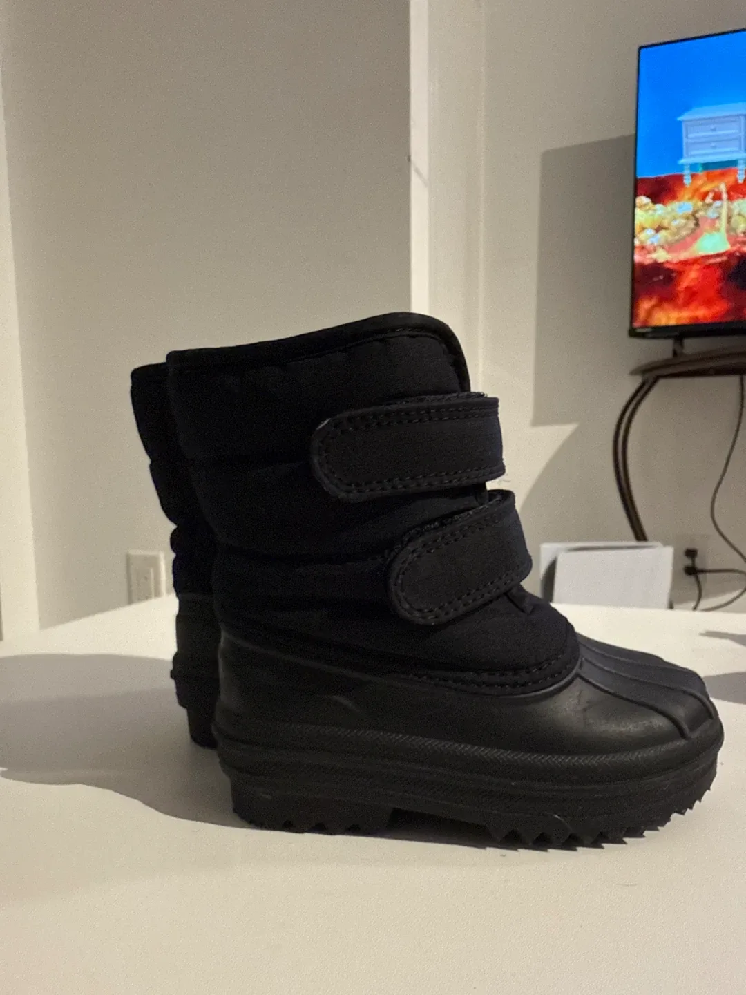 Black Snow Boots Size 6 image indicator(3)