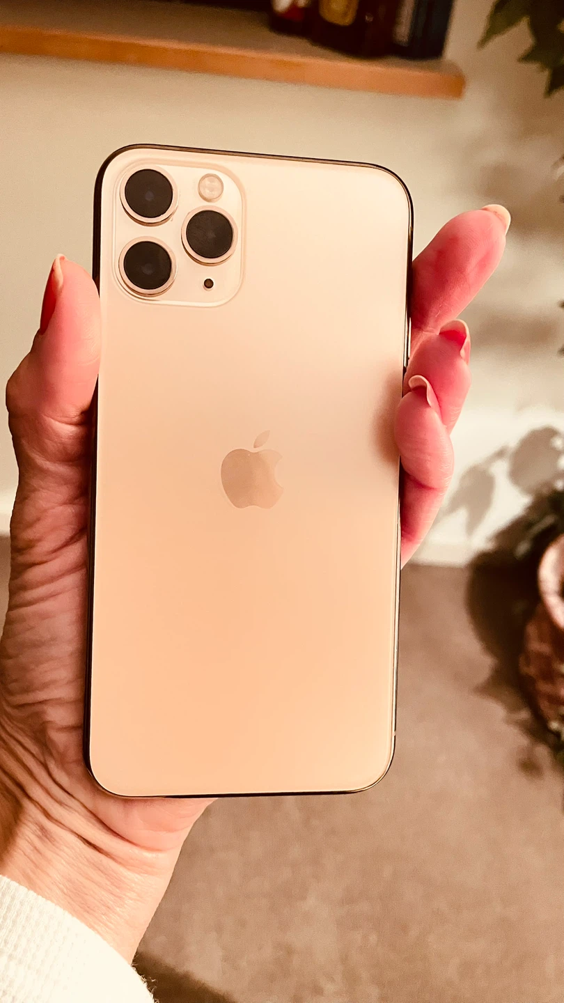 iPhone 11 Pro Gold - photo 4