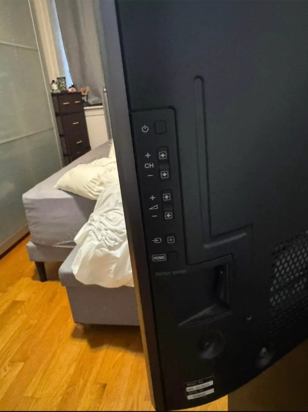 Sony Bravia XBR-46HX929 46" LCD TV image indicator(3)