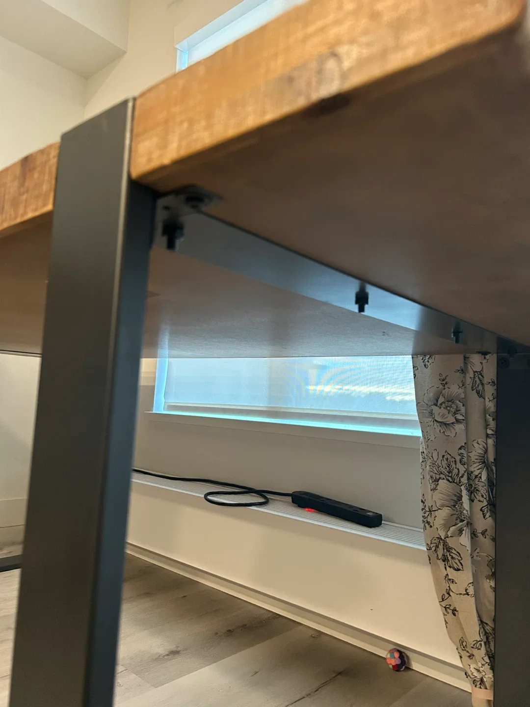 Structube Albert Dining Table image indicator(7)