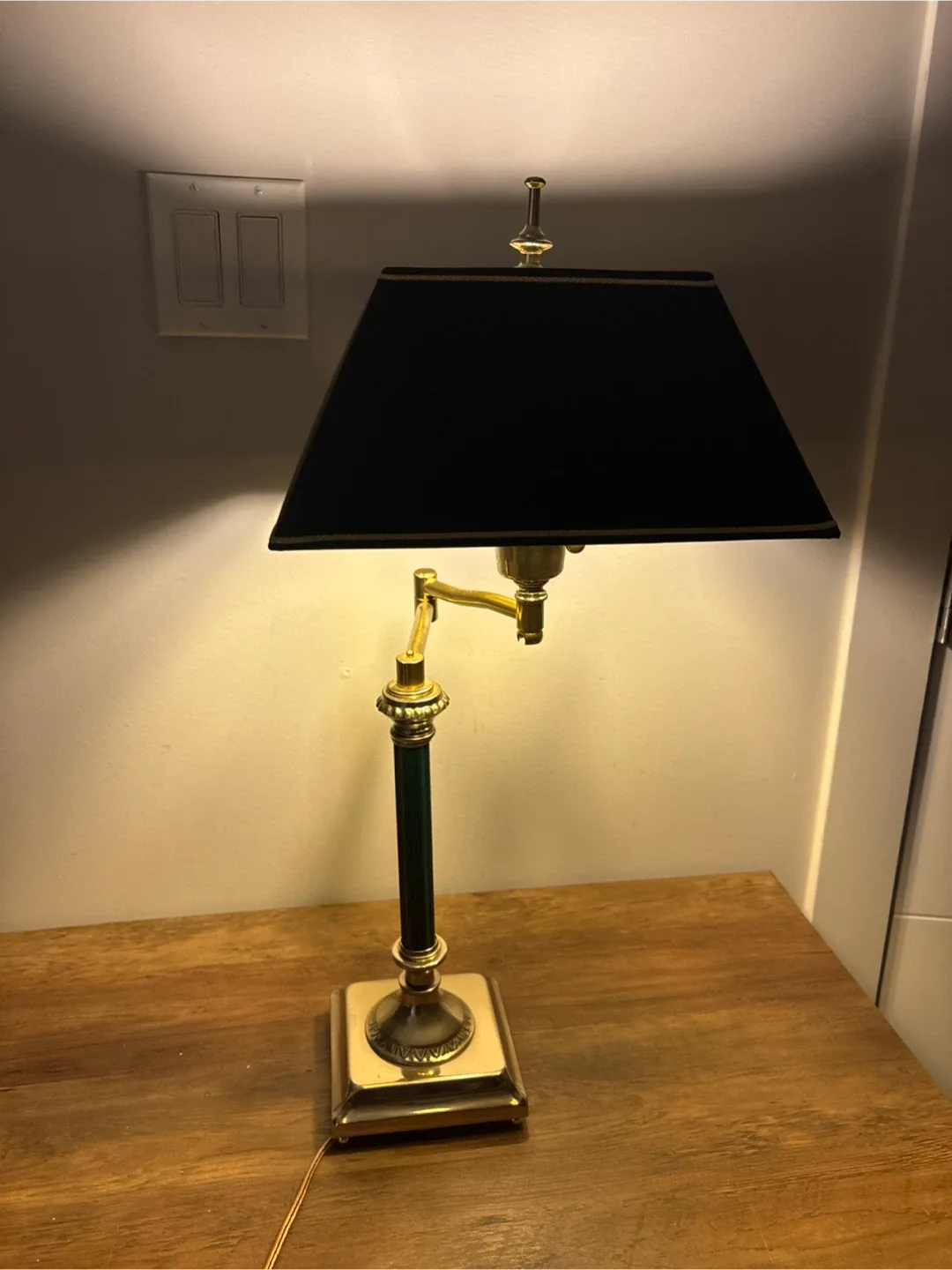 Vintage Brass and Green Metal Table Lamp image indicator(6)
