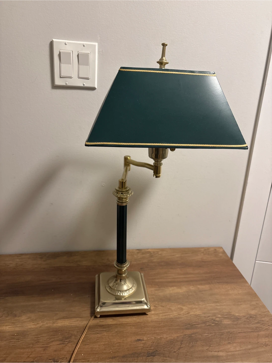 Vintage Brass and Green Metal Table Lamp - photo 4
