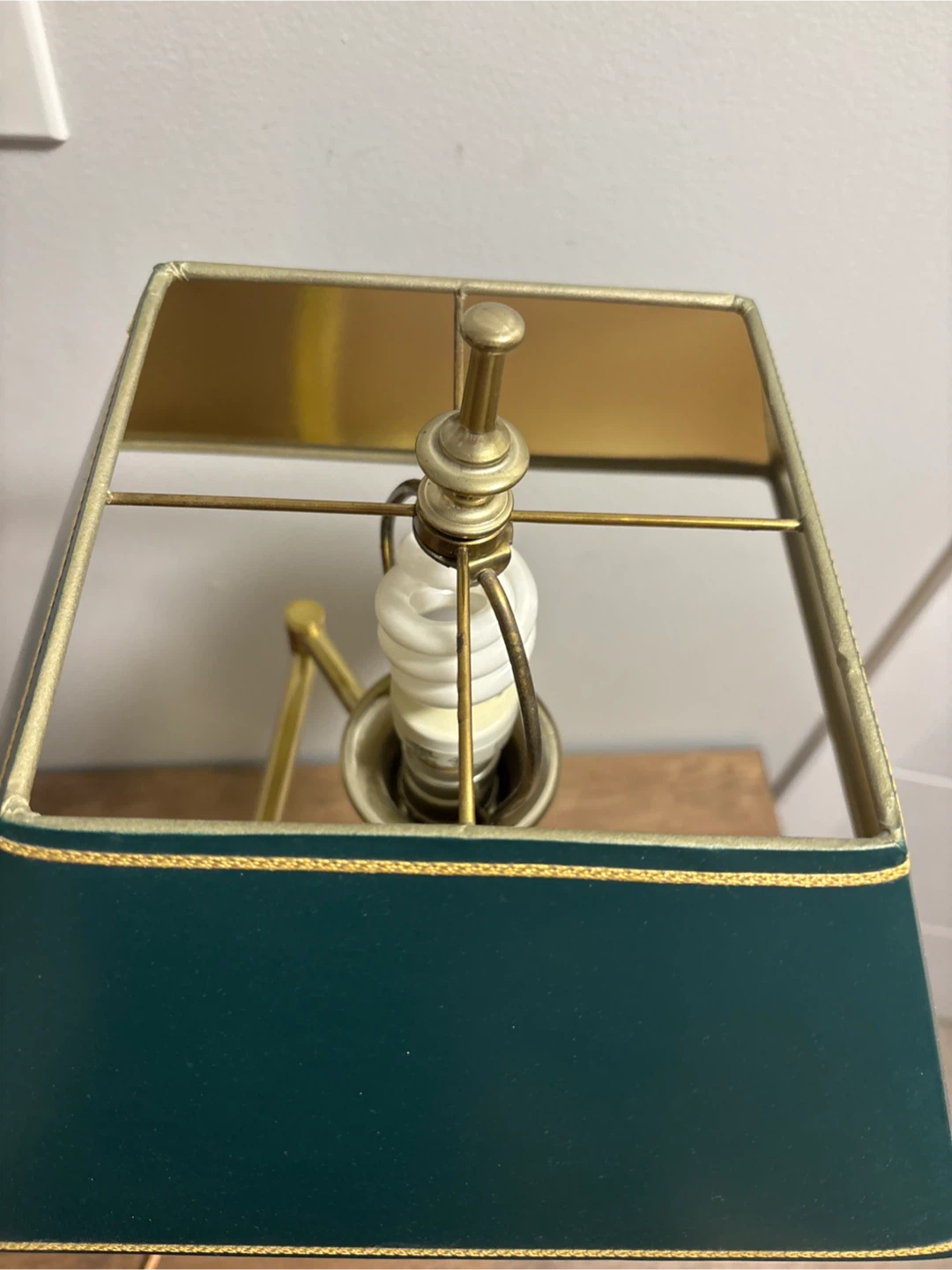 Vintage Brass and Green Metal Table Lamp - photo 5