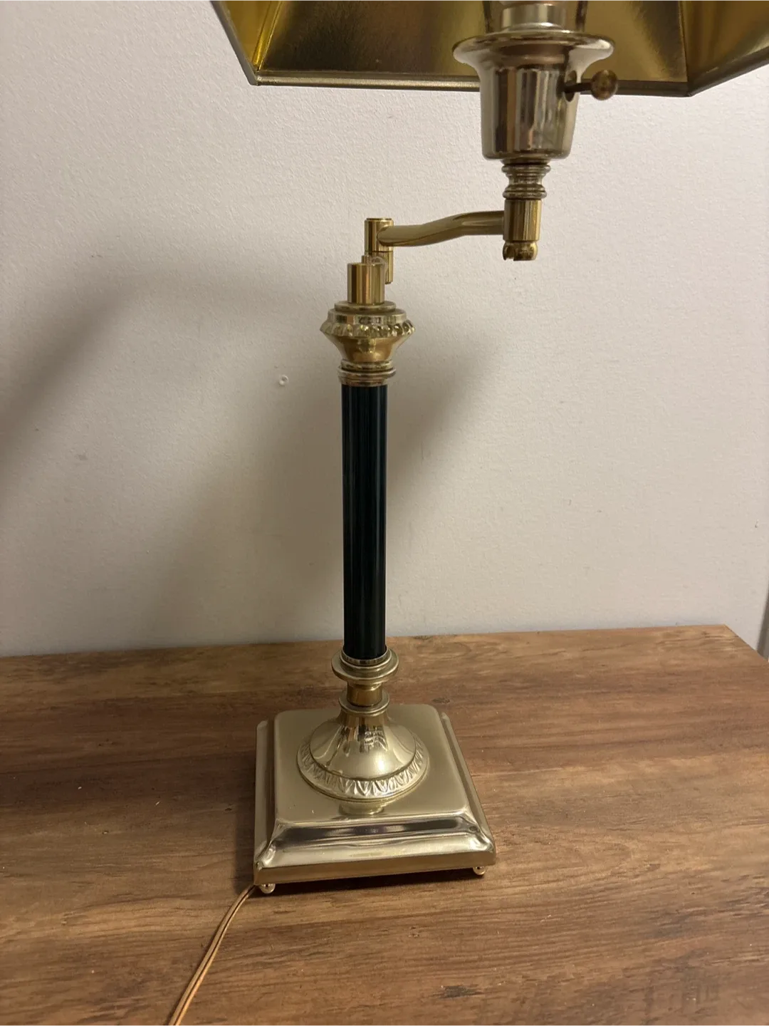 Vintage Brass and Green Metal Table Lamp image indicator(3)
