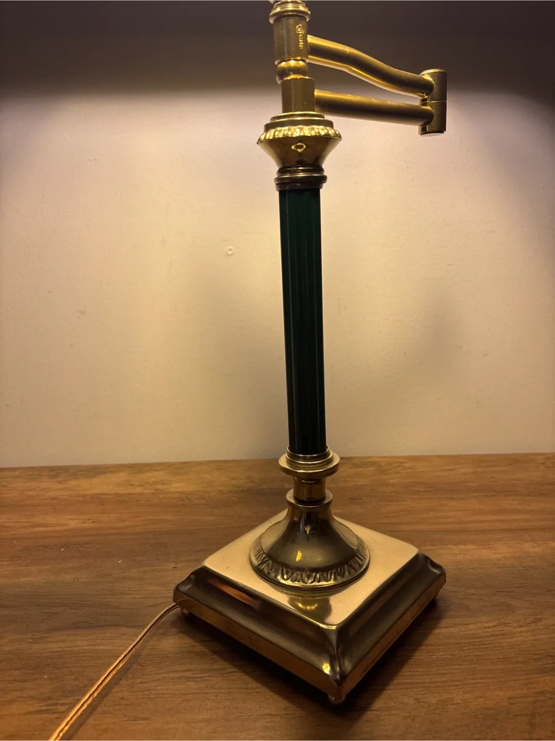 Vintage Brass and Green Metal Table Lamp image indicator(10)