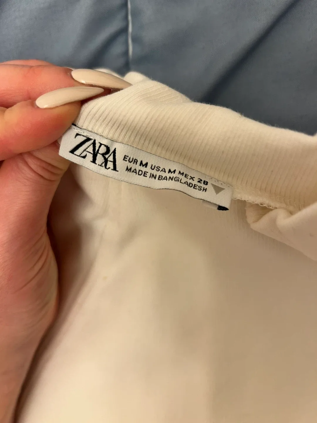 Zara Cream Long Sleeve Top - Size M image indicator(2)