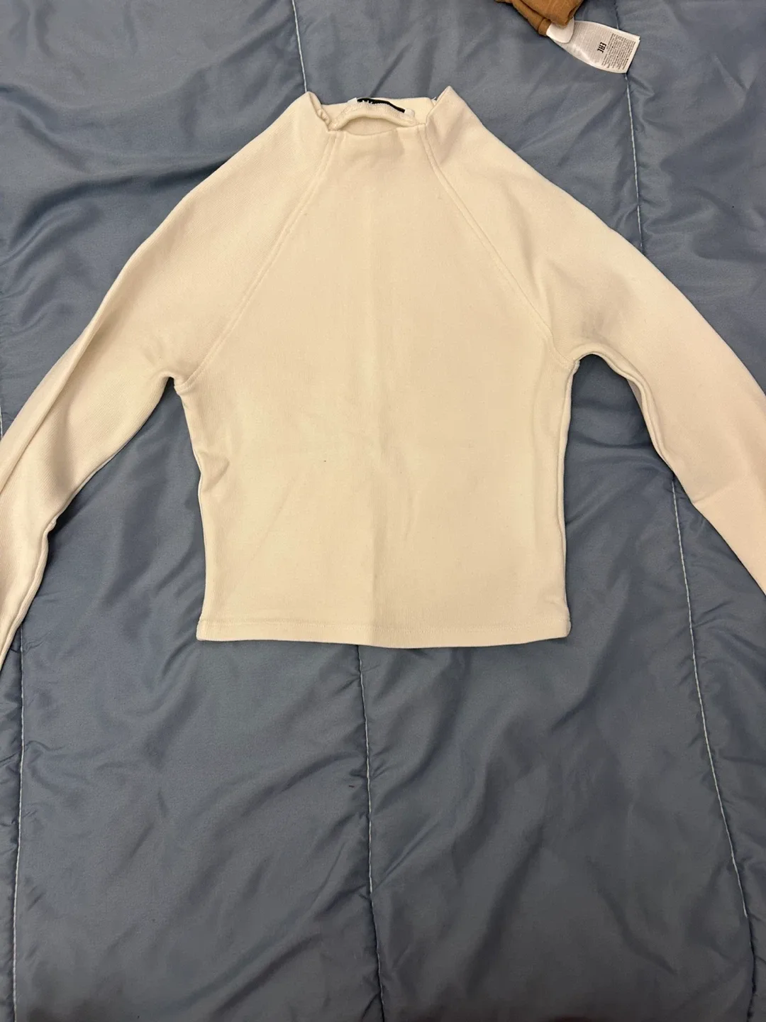 Zara Cream Long Sleeve Top - Size M image indicator(3)