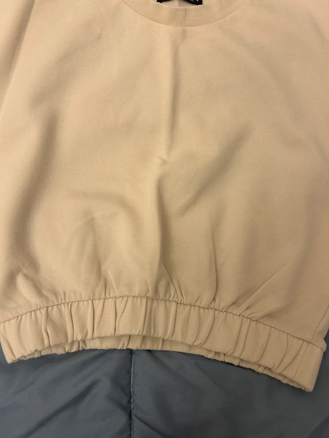 Zara Beige Cropped Sweatshirt - Size M image indicator(2)