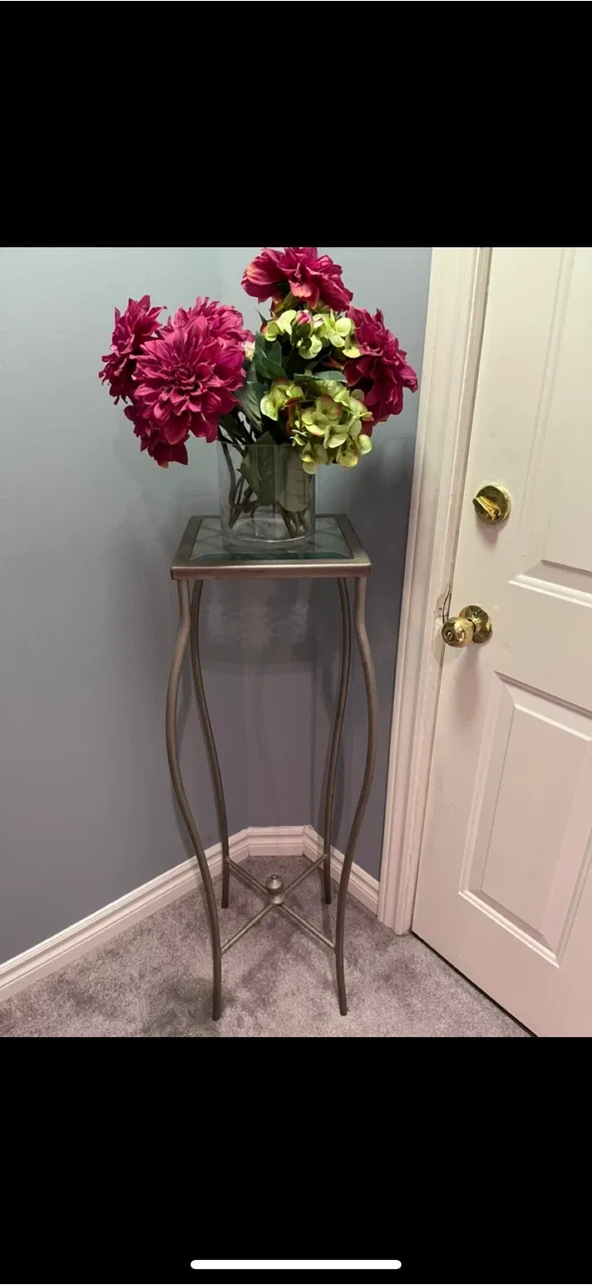 Glass Top Plant Stand 🥕 thumbnail