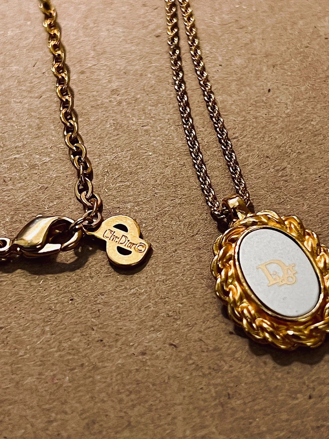 Christian Dior Gold Necklace image indicator(6)