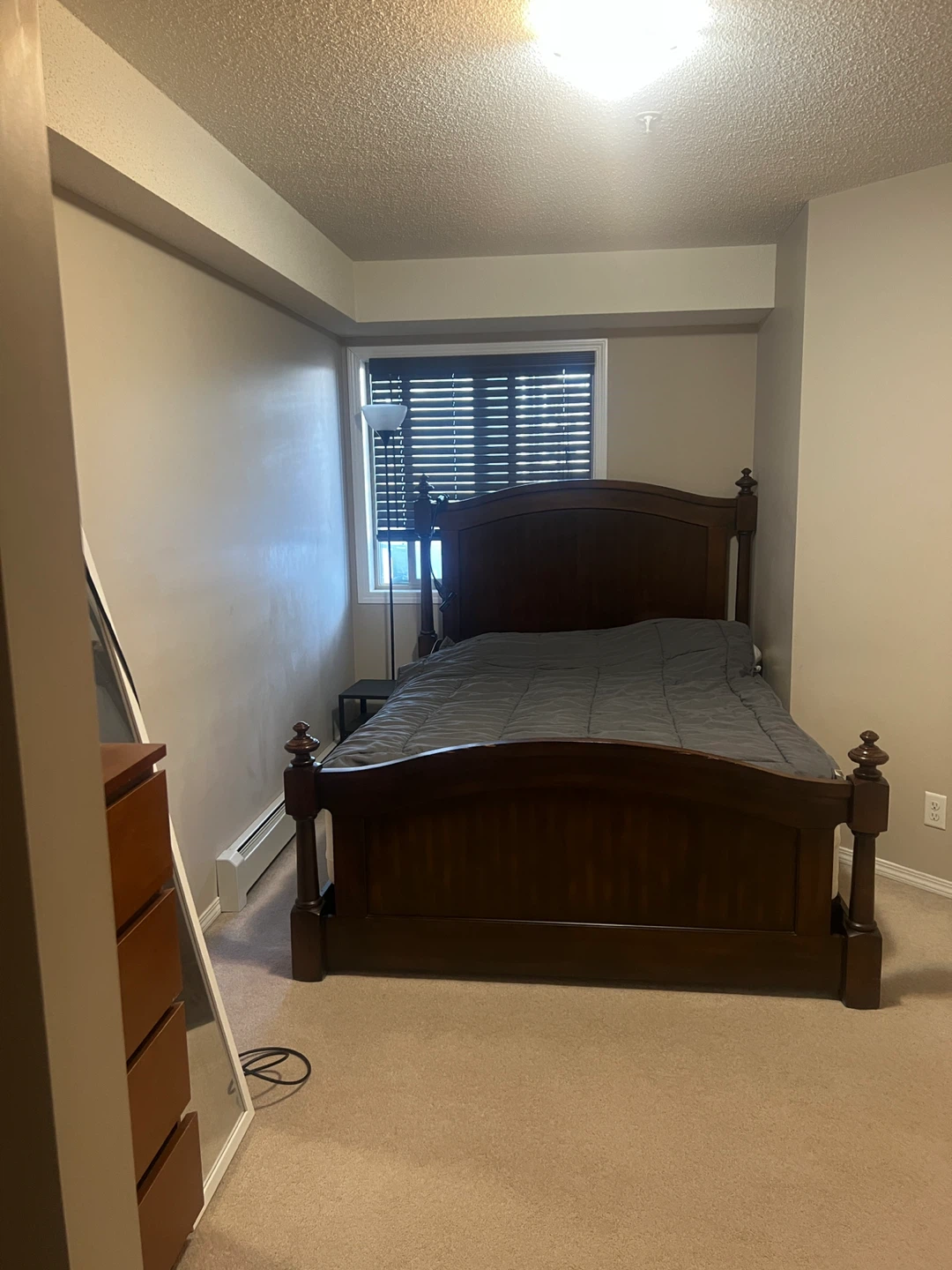 Take over  2bed 1bath condo unit for $1275 per month - photo 3