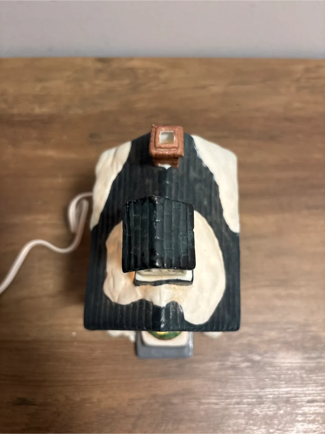 Christmas Village Light Up School House image indicator(2)