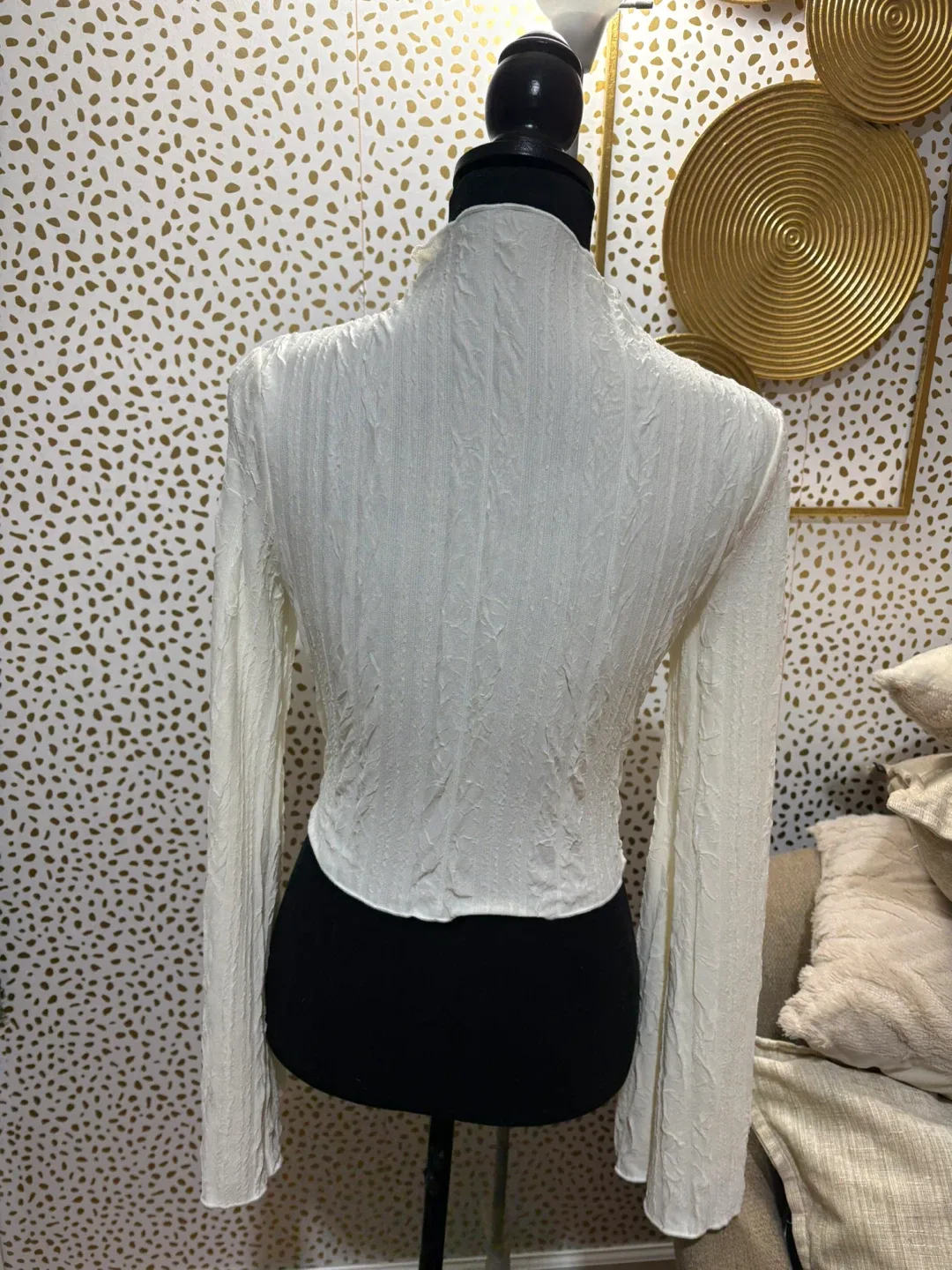 Shein White Long Sleeve Top - Size S image indicator(3)