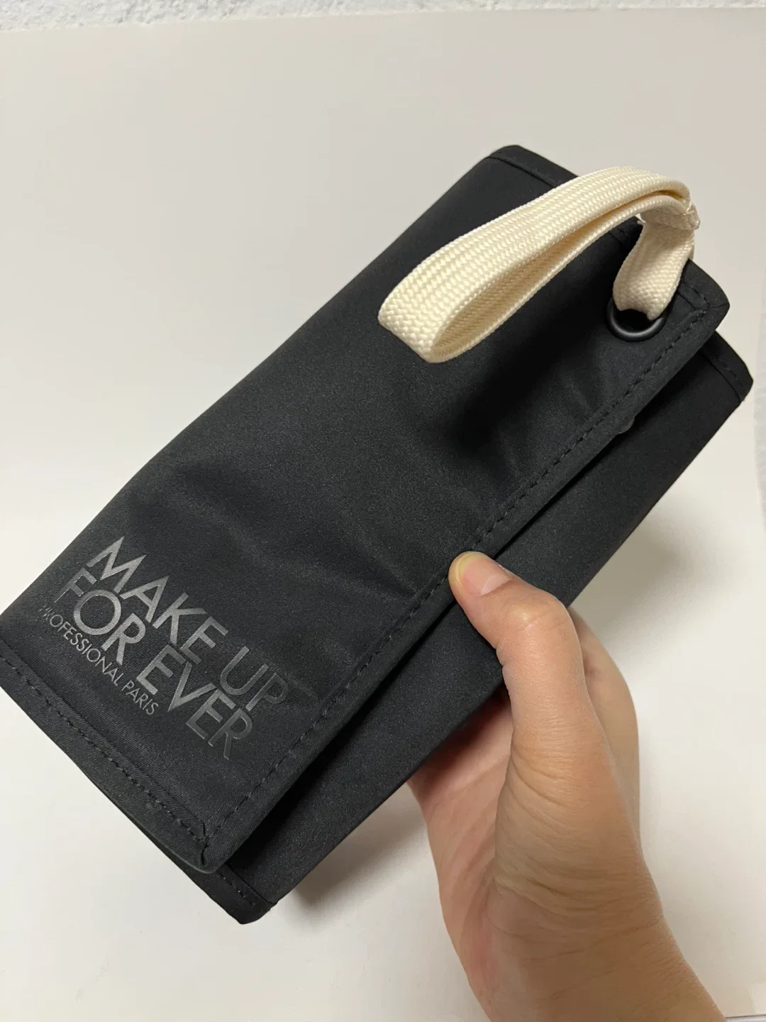 MAKE UP FOR EVER 4-in-1 foldable cosmetic bag thumbnail
