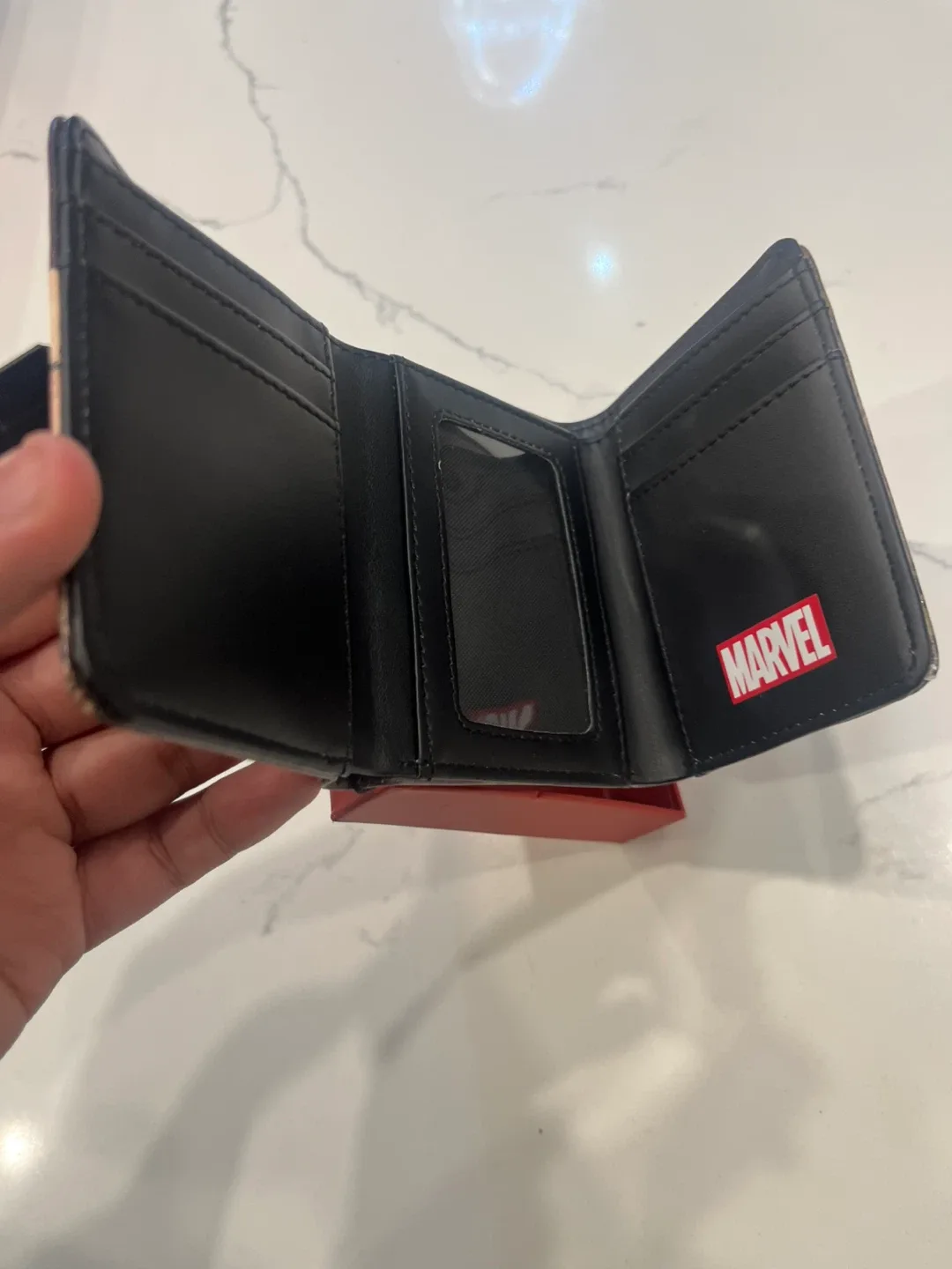 Marvel Spider-Man Amazing #15 Wallet image indicator(5)