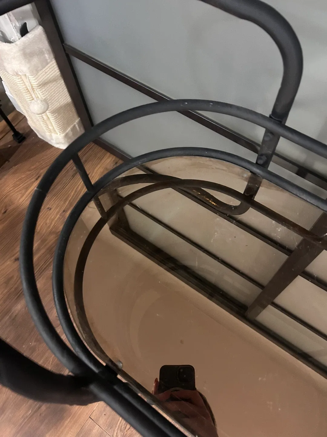 Metal & Glass Bar Cart image indicator(4)