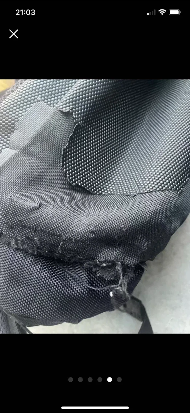 Swiss Gear Black Backpack image indicator(4)