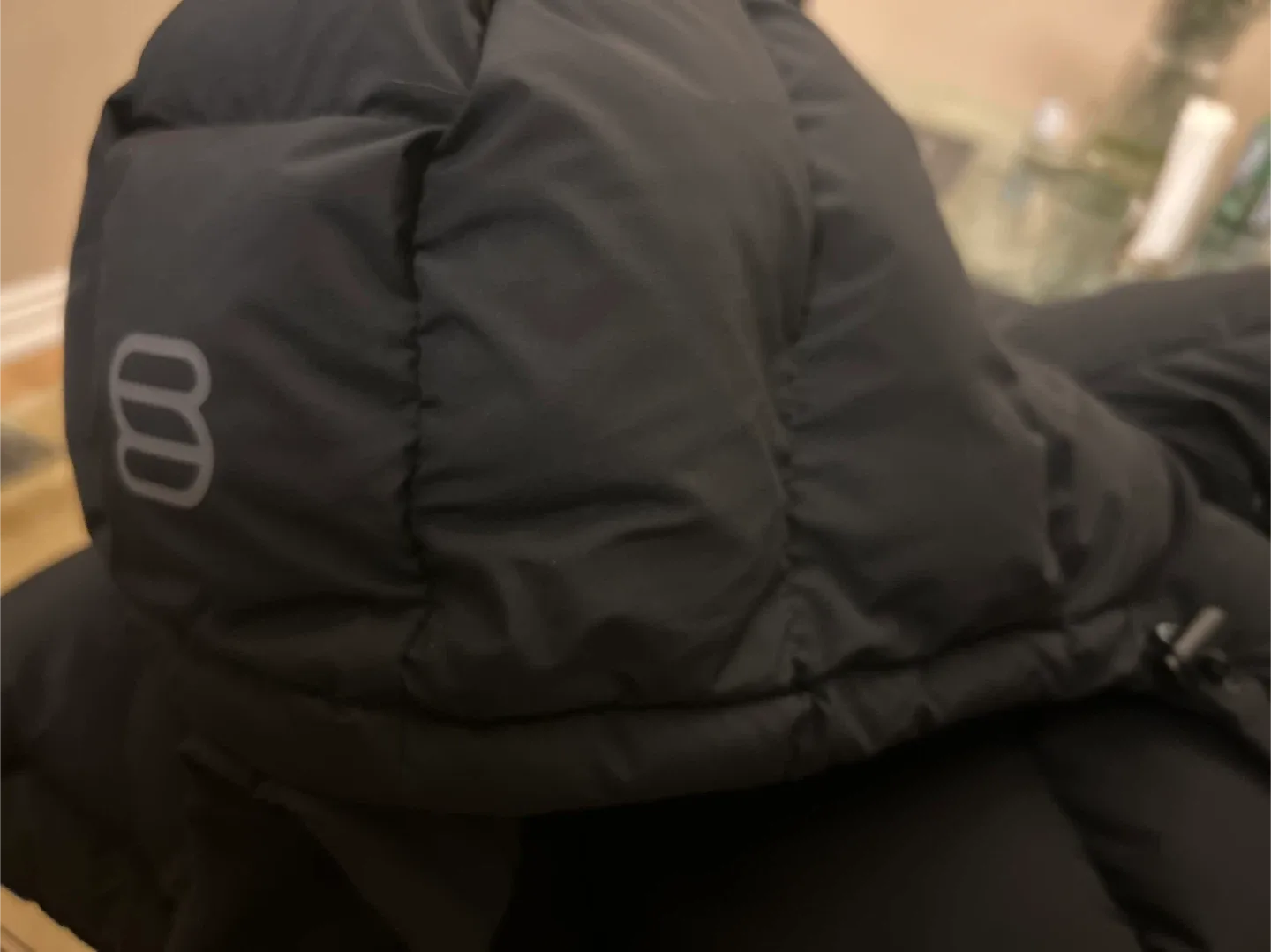 Super Puff Aritzia Men's Jacket XS image indicator(3)