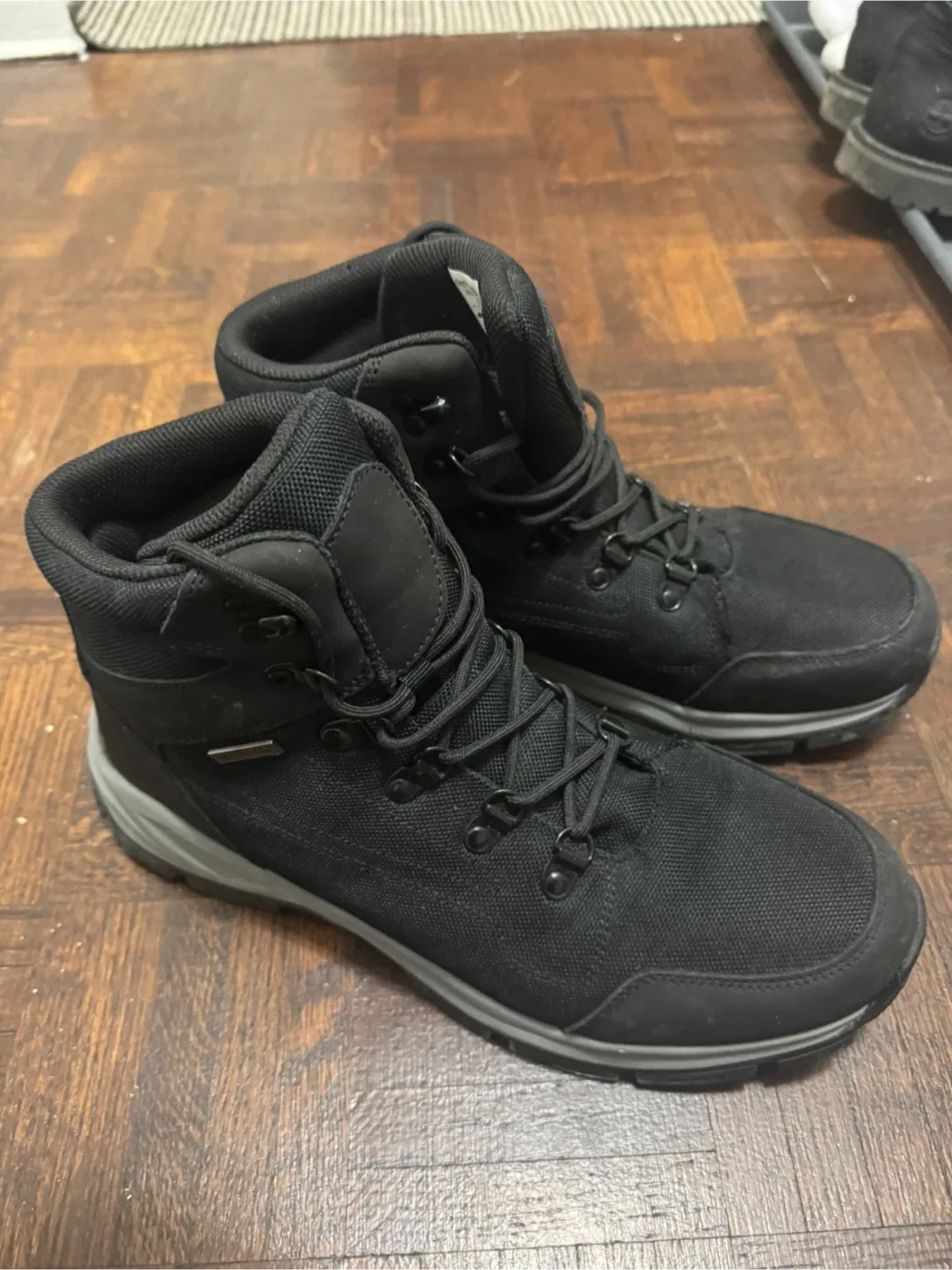 Elements Waterproof Insulated Winter Boots image indicator(4)