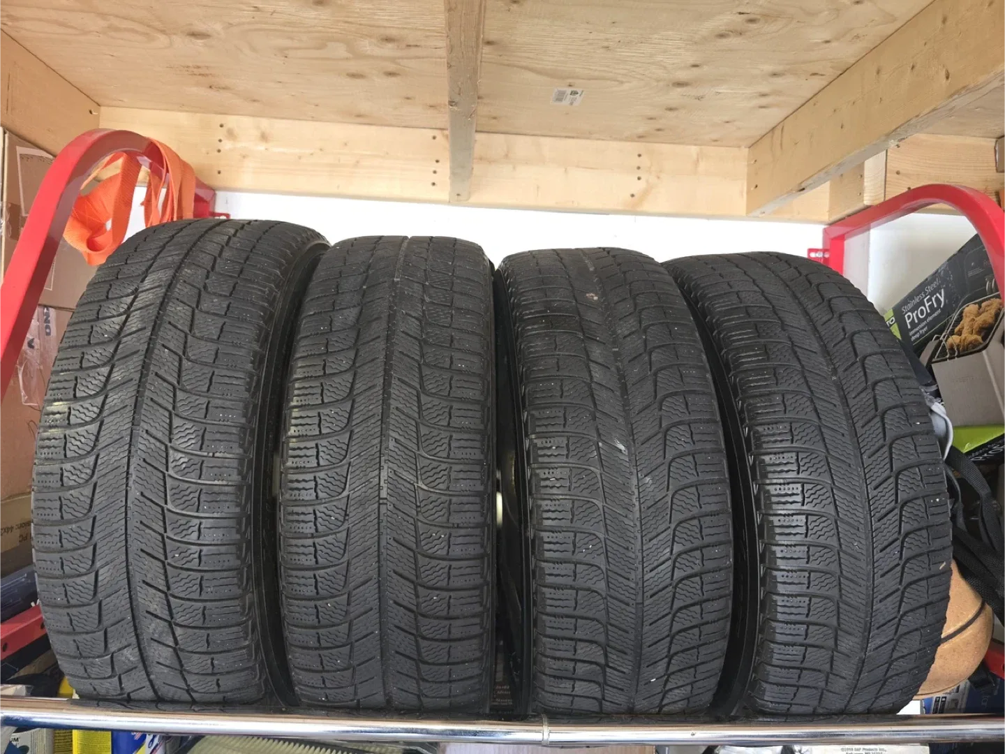 Michelin x-ice Winter Tires - Set of 4 215/55/R17 image indicator(3)