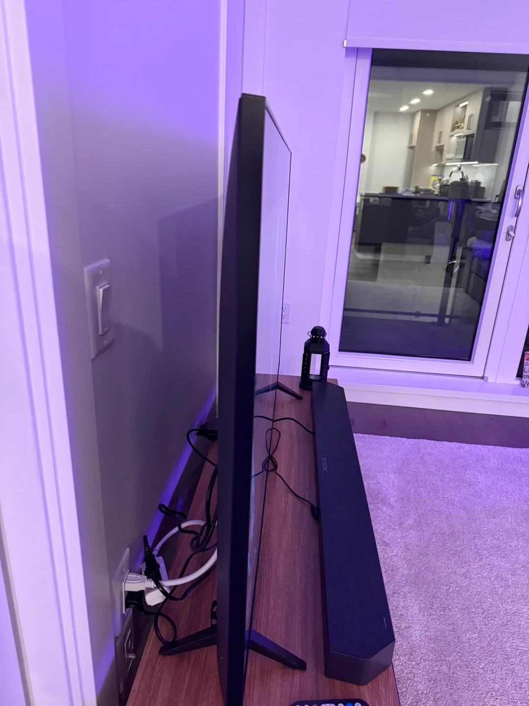 LG 55UT8000PUA 55" 4K UHD Smart TV image indicator(3)